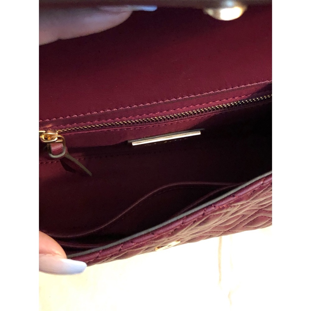Tory Burch Small Fleming Convertible Shoulder Bag - Picture 4 of 5